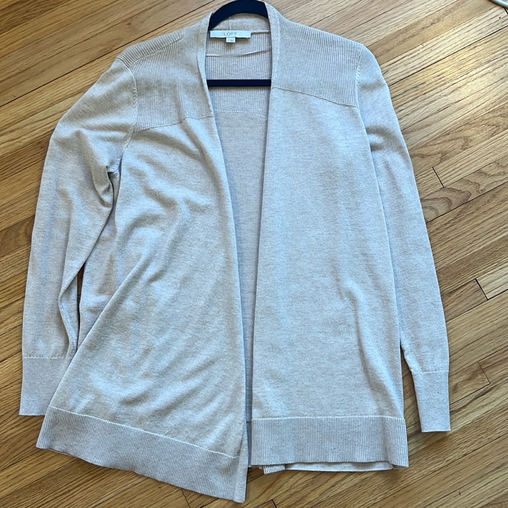 Tan medium loft open sweater
